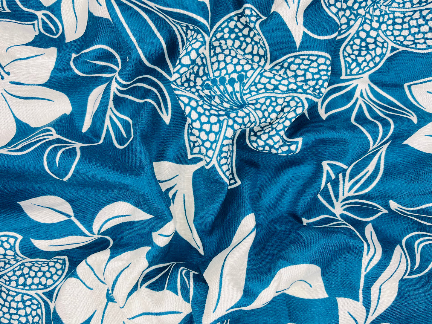 Floral Print Ocean Color Cotton Hand Loom Fabric (Width 58 Inches)