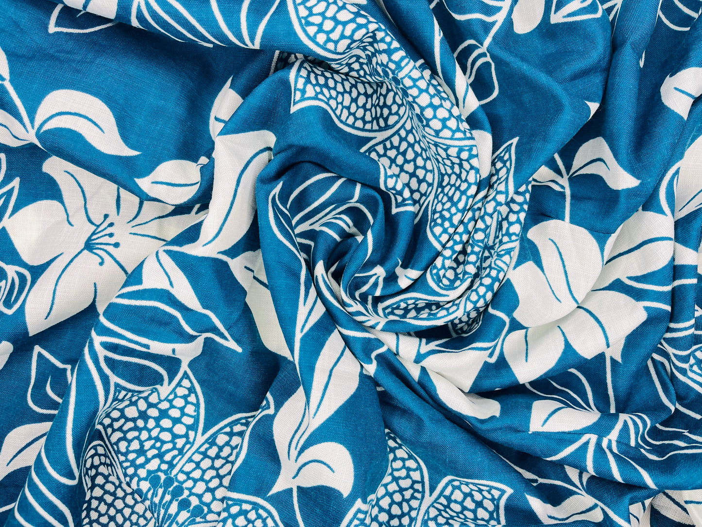 Floral Print Ocean Color Cotton Hand Loom Fabric (Width 58 Inches)
