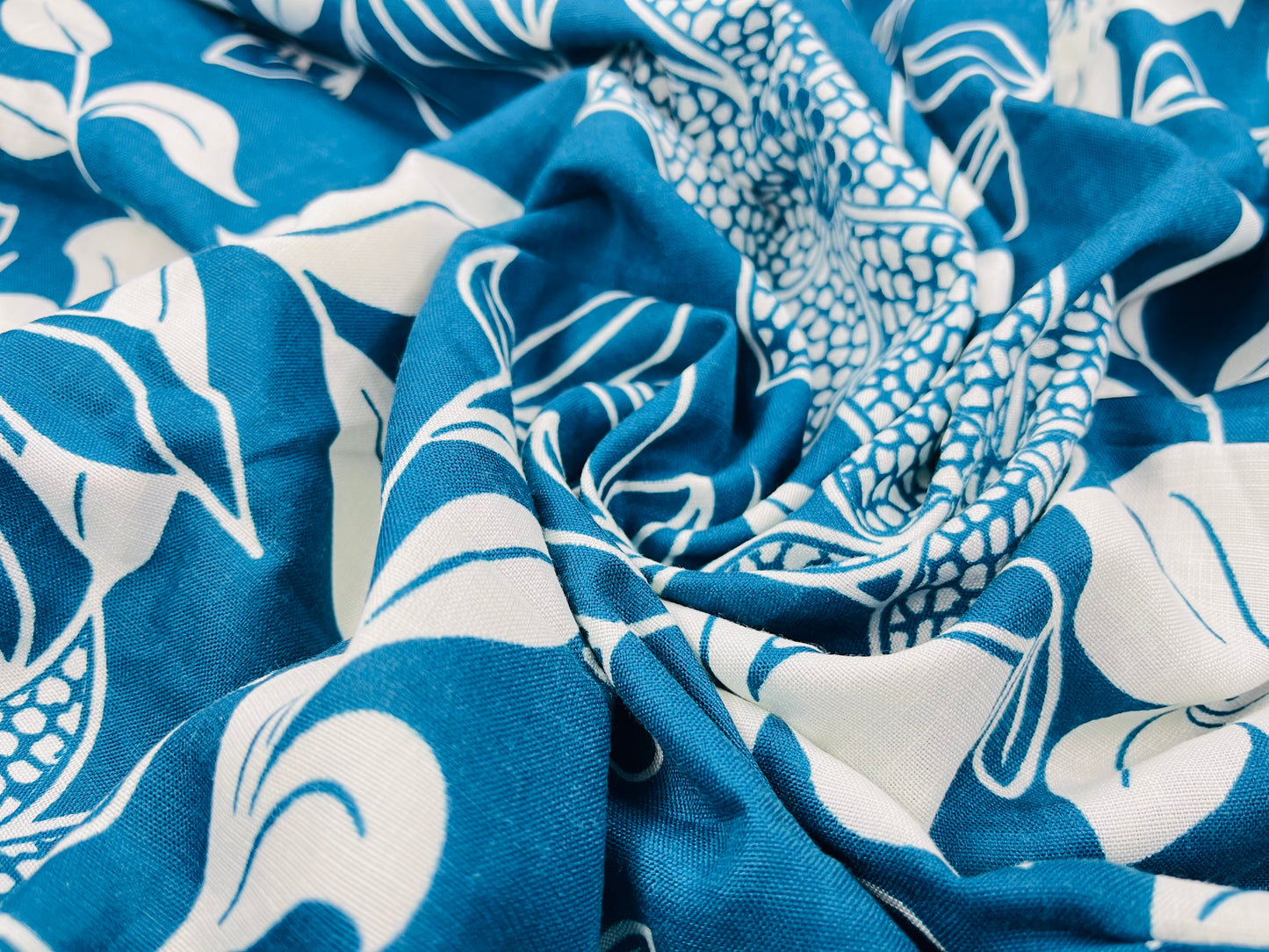 Floral Print Ocean Color Cotton Hand Loom Fabric (Width 58 Inches)