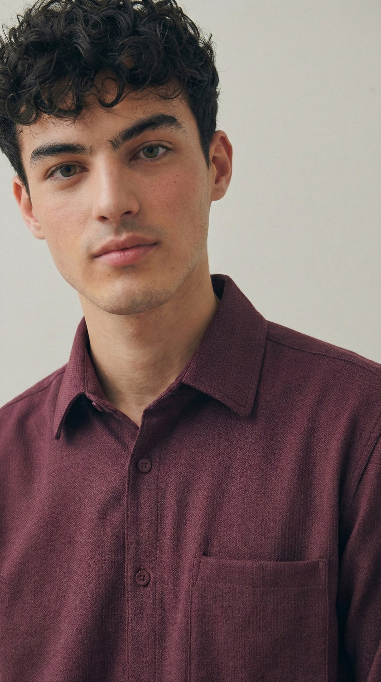 Men's Solid Maroon Lycra Casual Button-Down Shirt