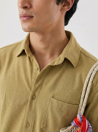 Men's Solid Mist Lycra Casual Button-Down Shirt